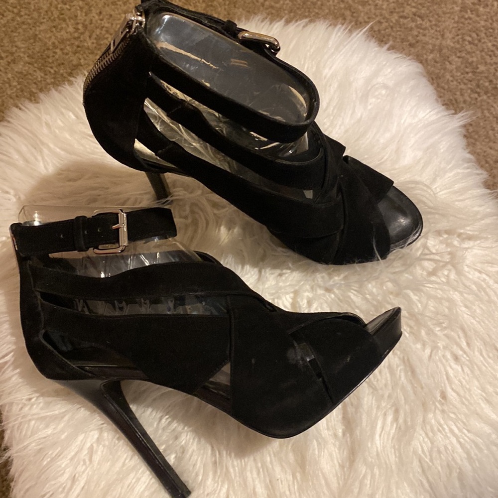 BCBG, Heels